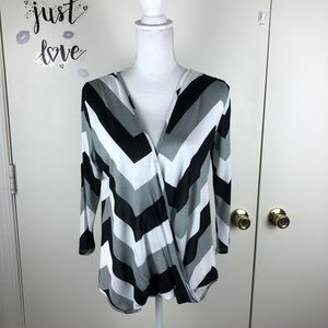BODY CENTRAL CHEVRON PRINT WRAP STYLE TOP SZ MED